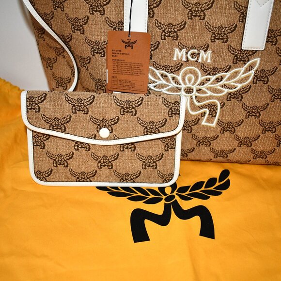 MCM Himmel OTH MEDIUM Shopper Tote in Natural #MWPFSAC021N001 NWT - Picture 3 of 13